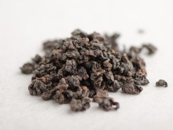 Цзи Бянь Лао Ча Ван Хун Шуэй "ААА" (Владыка Старого Чая), Юньнаньский улун