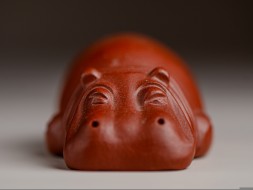 Фигурка #527, глина, 9 см.