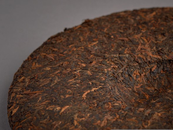 Шу пуэр &amp;quot;Феникс Гун Тин&amp;quot;, ф-ка Цзинь Дин, 2013г., 357 г.