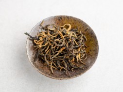 Дянь Хун Мао Фэн &amp;quot;АА&amp;quot; (Ворсистые Пики), 2025г.