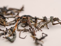 Шэн пуэр &amp;quot;Мао Ча Чжан Сян&amp;quot; (камфорный аромат), Бано Ча Шань, 2016 г.