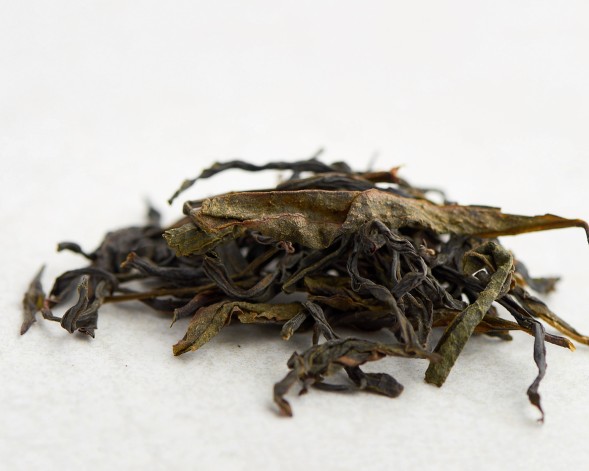 Да У Е Дань Цун (Одинокие Кусты с Большими Темными Листьями) &amp;quot;АА&amp;quot;