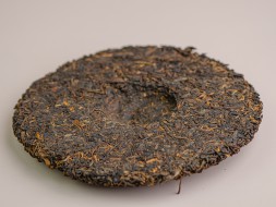 Шу пуэр &amp;quot;Да И Вэй Цзуй Янь&amp;quot;, 2013 г., 357гр.