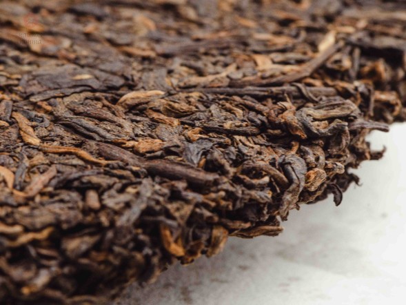 Шу пуэр &amp;quot;Чжень Кан Шу Ча&amp;quot; из Чжень Кан, Чайная Почта, 357 г., 2018г.