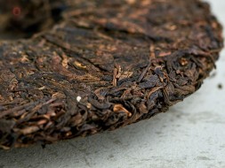 Шэн пуэр &amp;quot; Тун Цин Хао&amp;quot; от Мастера Ли, 357г., 2002г.