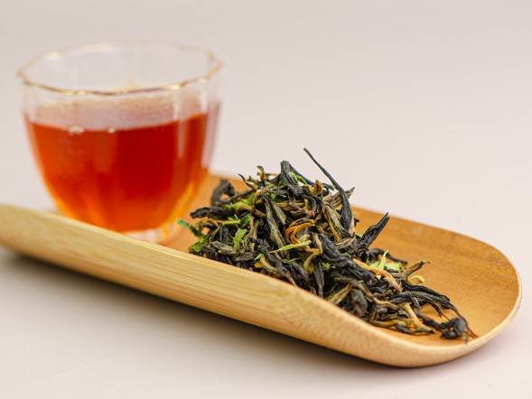 &amp;quot;Нин Мэн Хун Ча&amp;quot; (Дянь Хун с лимонником), 2025г.