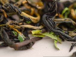 &amp;quot;Нин Мэн Хун Ча&amp;quot; (Дянь Хун с лимонником), 2025г.