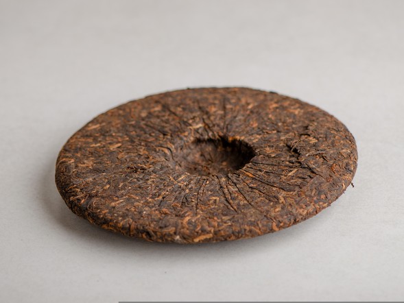 Шу пуэр &amp;quot;Два дракона из Биндао&amp;quot;, 357г., 2024 г.