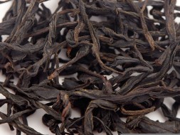 Дань Цун Хун Ча Тьен Ди Хун &amp;quot;ААА&amp;quot;, 2025 г. (Красный Чай Неба и Земли)