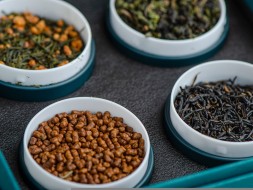 Набор из четырёх баночек чая &amp;quot;Всё везде и сразу&amp;quot;