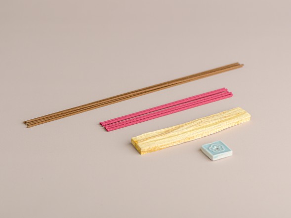 Набор благовоний &amp;quot;Медитация&amp;quot;, 10 палочек, подставка плюс палочка Пало Санто.