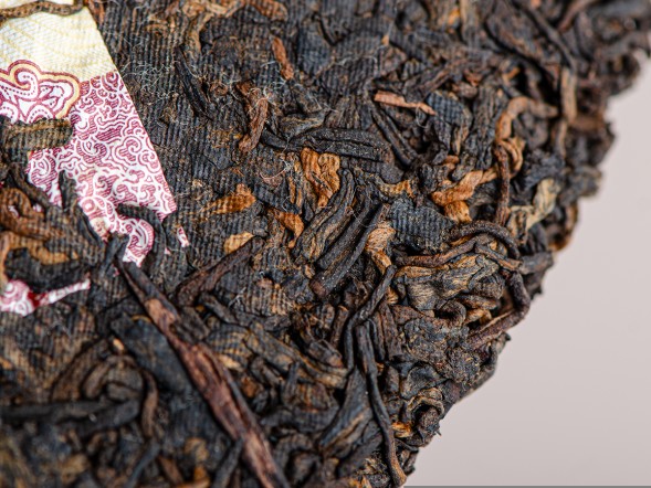 Шу пуэр &amp;quot;7692&amp;quot;, ф-ка Да И, 357 г, 2020г.