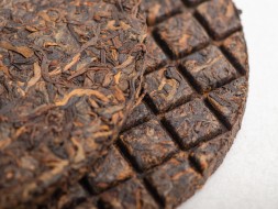 Шу Пуэр &amp;quot;Шоколадка от Фэна&amp;quot; (Шоу Сы Гу Шу), 2016г., 400г.