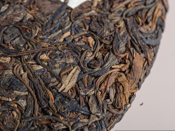 Шэн пуэр &amp;quot;Иу Гу Шу&amp;quot;, 357г., 2003г.