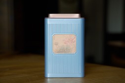 Подарочный набор с чаем и пиалой &amp;quot;Лотосы с гор феникса&amp;quot;