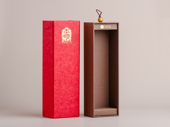 Подарочная коробка #256, 27х9х6 см.