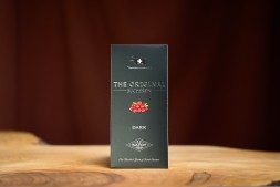 Шоколад&amp;quot;BUCHERON&amp;quot;, горький с кусочками клюквы, 90 г.