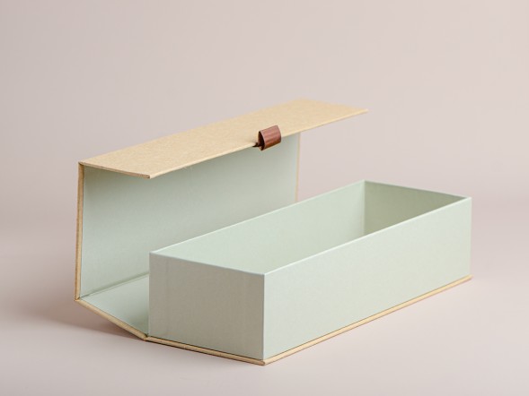 Подарочная коробка #257, 30х11х7 см.