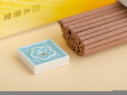 Японское благовоние Ka-Fuh Hinoki (Японский кипарис), 50 штук + подставка