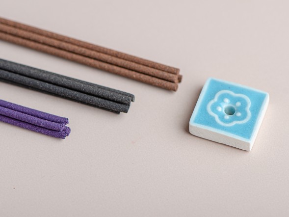 Набор японских благовоний &amp;quot;Хирагатаке&amp;quot;, 15 палочек + подставка