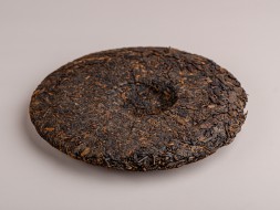 Шу пуэр &amp;quot;Жёлтая печать&amp;quot;, 357 г., 2002 г.