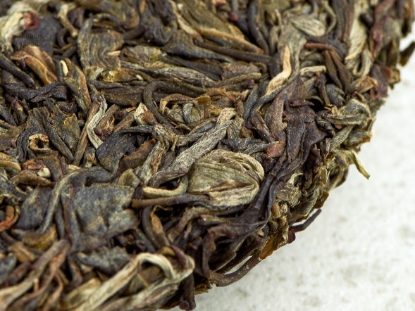 Шэн пуэр &amp;quot;Лесная Хижина&amp;quot; (копченый шэн пуэр со столетних деревьев), Pin Wu Cha, 2019г., 200г.