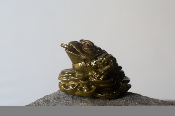 Фигурка #540, меняющая цвет, пластик, 8см.