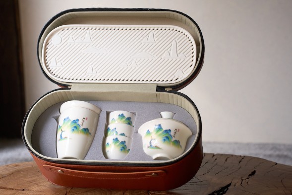 Набор посуды подарочный #231, керамика , 7 предметов.