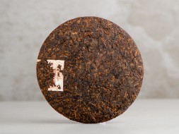 Шу пуэр &amp;quot;Гу Цзюнь Да Сюэ Шань&amp;quot;, 357г., 2009г.