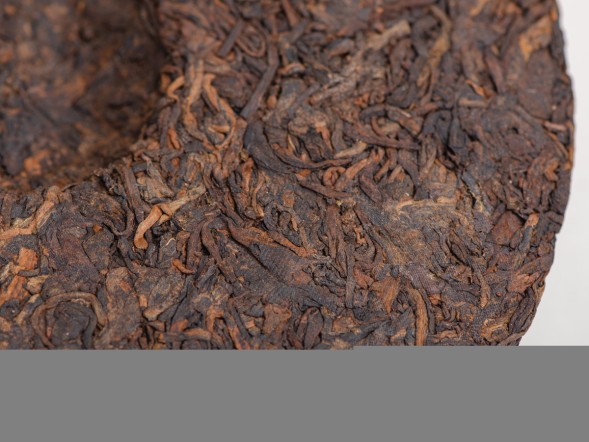 Шу пуэр &amp;quot;Карамельный Павлин&amp;quot;(Кун Цюэ Шэнтай Гу Шу Бин), 2012г., 357г.